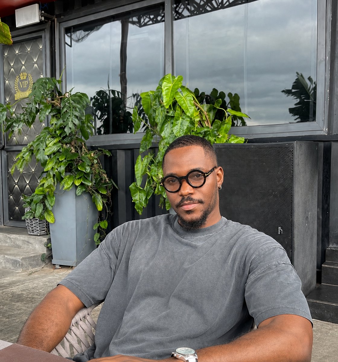 Customer wearing Tom Ford glasses